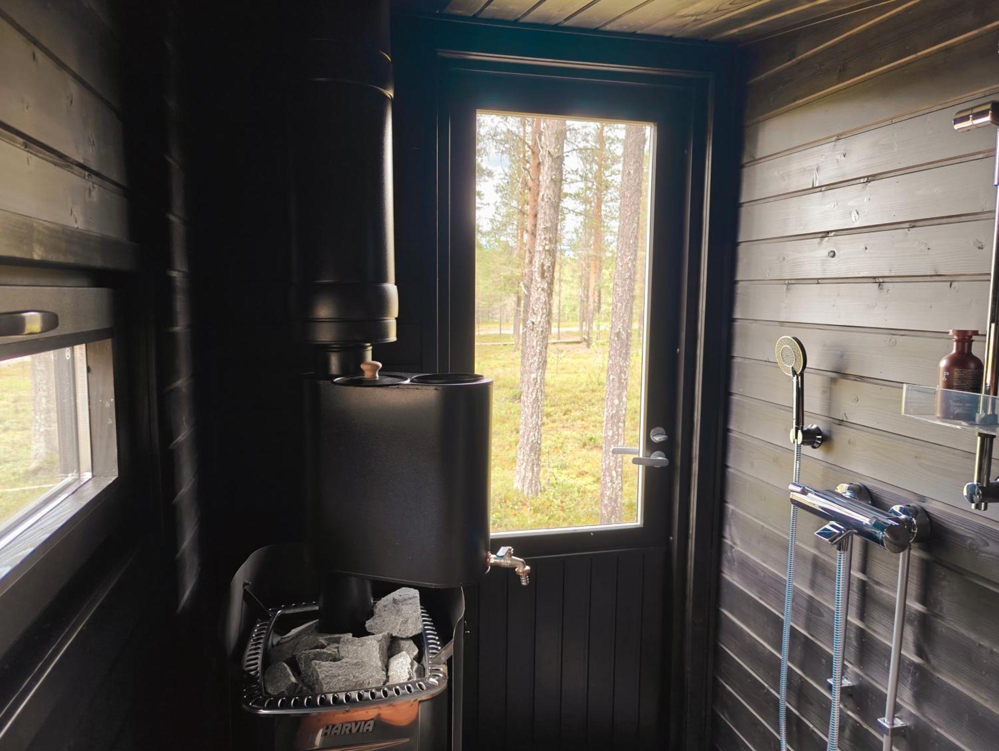 Lapland Riverside, Landscape Cabin, Kuukkeli 6, Yllaes, Tiny Home With Sauna, Fireplace, Terrace, Bbq, Wifi, Ski, Fishing, Pets Ok Akaslompolo Exterior photo